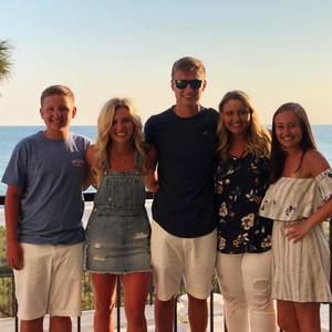 Meet your Posher, Billie